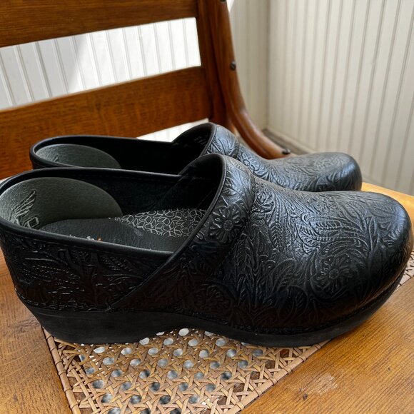 Dansko Shoes - Women's Dansko Clogs XP 2.0, Euro Size 39